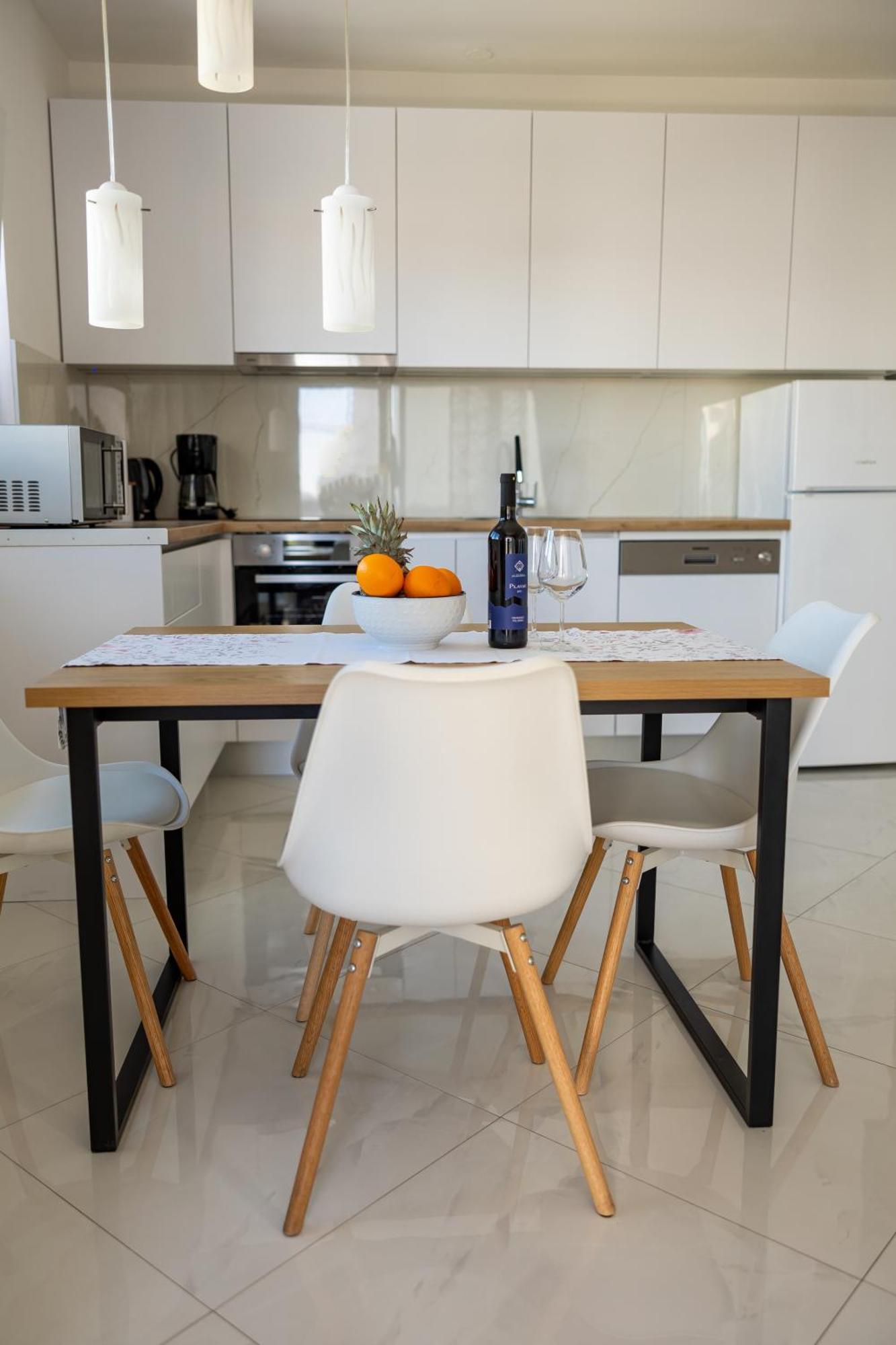 Apartament Sore *